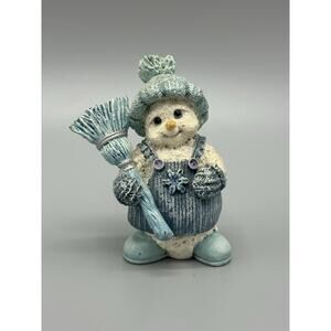 1998 Snow Buddies Snowman Clean Sweep Figurine 3.5” Vintage